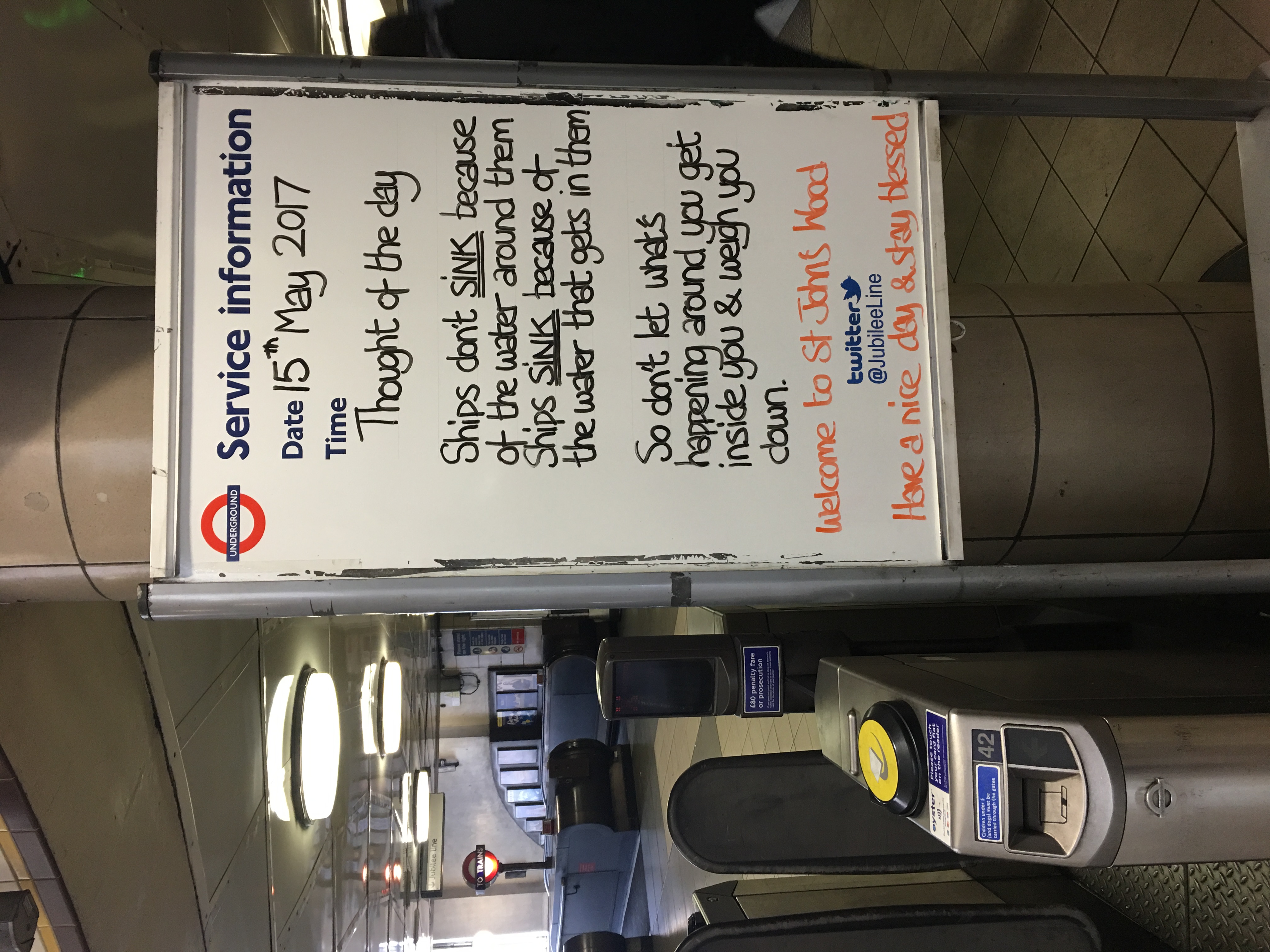 作家專欄文章朱維達: Thought of the Day  倫敦車站的啟示：不要自願被負能量壓倒